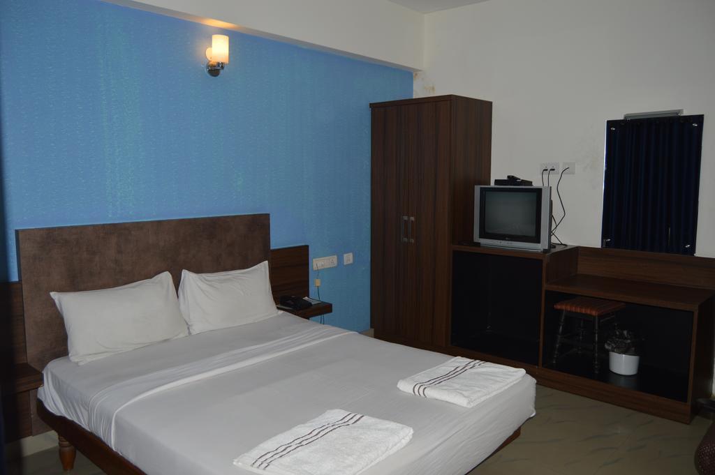Qik Stay @ S.K. Continental Mysore Exterior foto