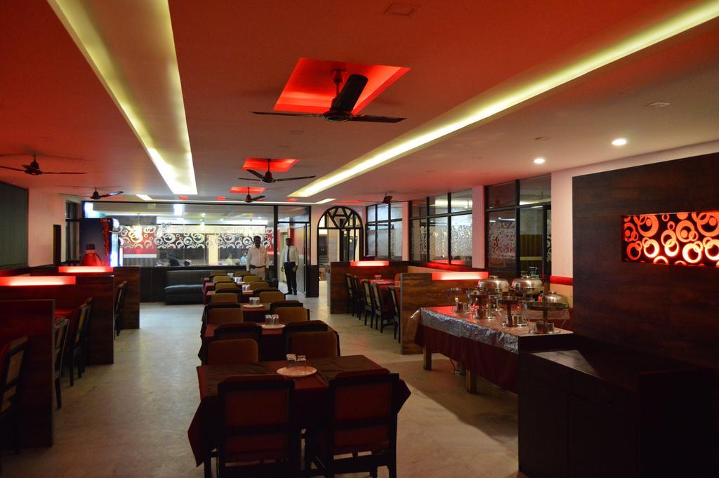 Qik Stay @ S.K. Continental Mysore Exterior foto