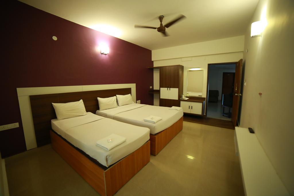 Qik Stay @ S.K. Continental Mysore Exterior foto