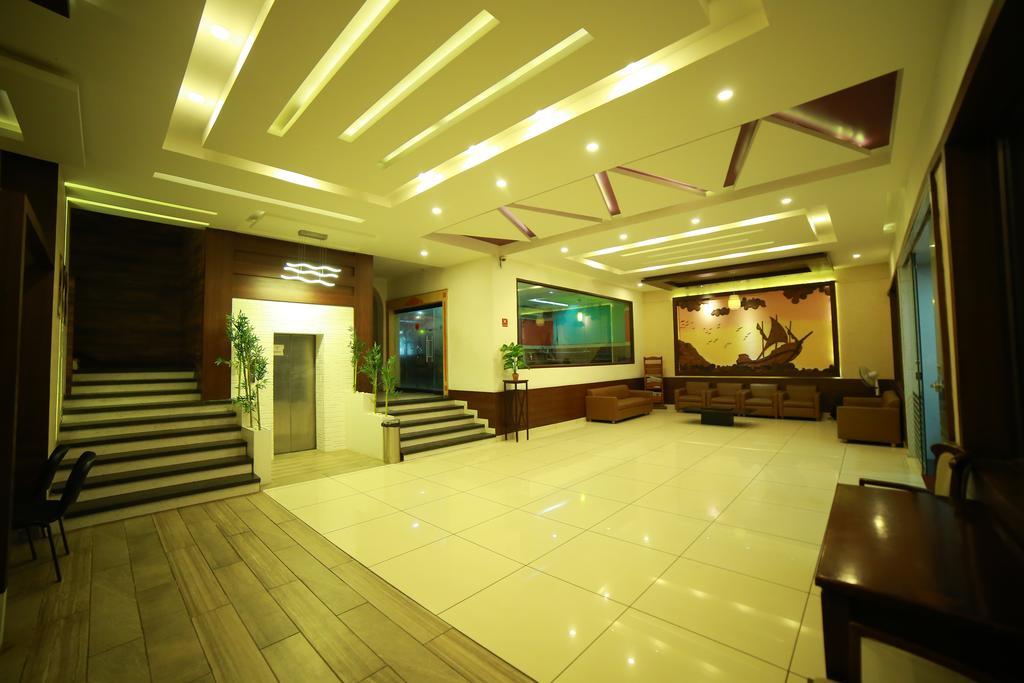 Qik Stay @ S.K. Continental Mysore Exterior foto