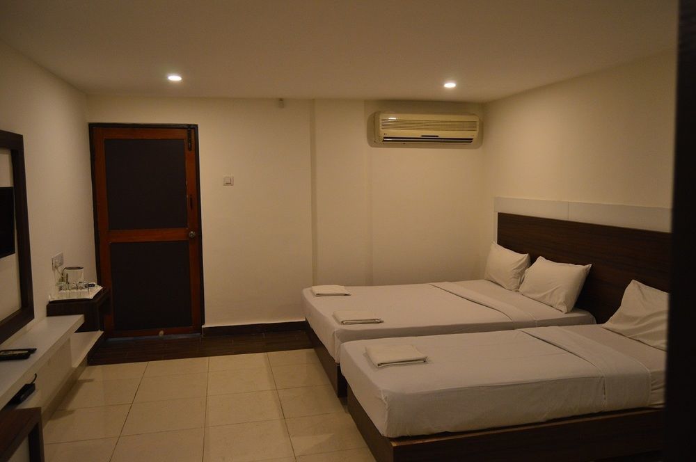 Qik Stay @ S.K. Continental Mysore Exterior foto
